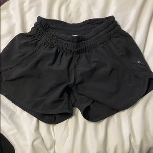 Black lulu tracker shorts